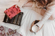 Free Autumn Mockup With Woman On Bed Psd