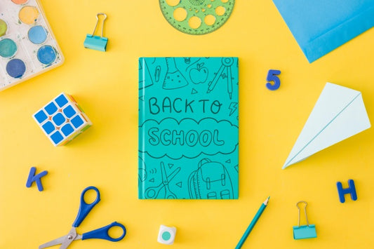 Free Book Cover Mockup With Back To School Concept Psd