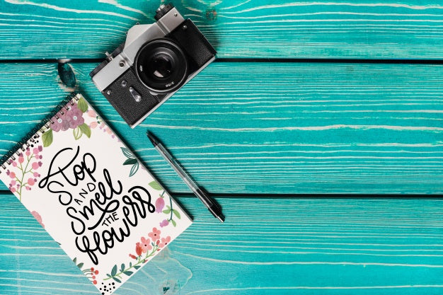 Free Book Cover Mockup With Camera And Copyspace Psd