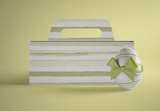 Free Box And Easter Egg On Table Psd