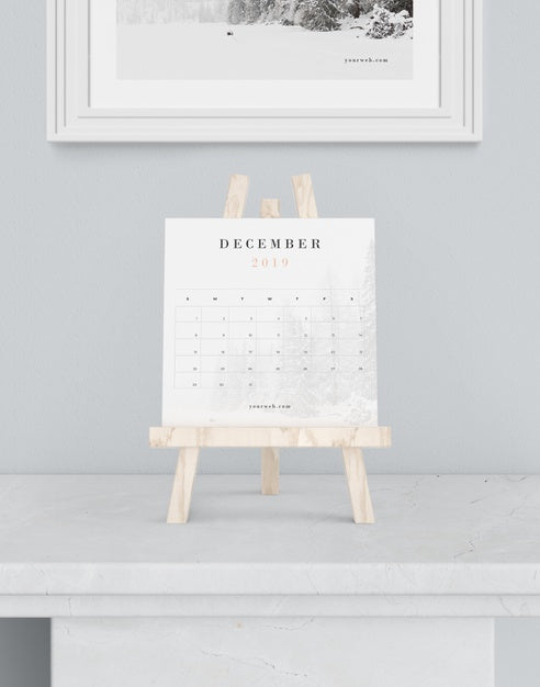 Free Calendar On Paint Support Mock-Up Psd