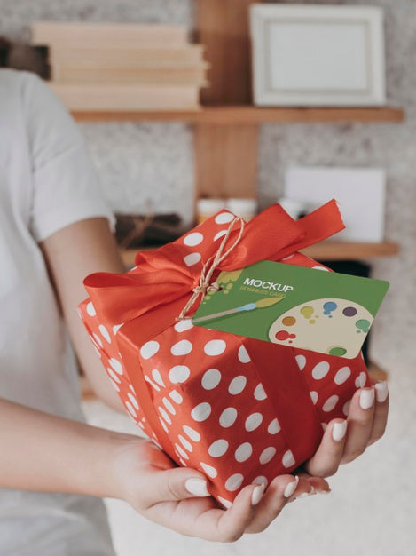 Free Creative Gift With Mock-Up Tag Psd
