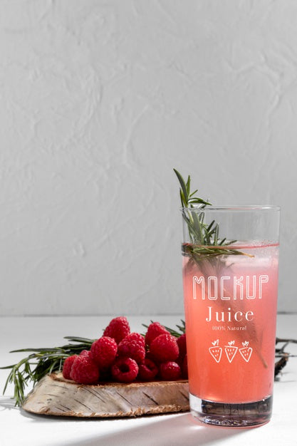 Free Delicious Detox Juice Concept Mock-Up Psd
