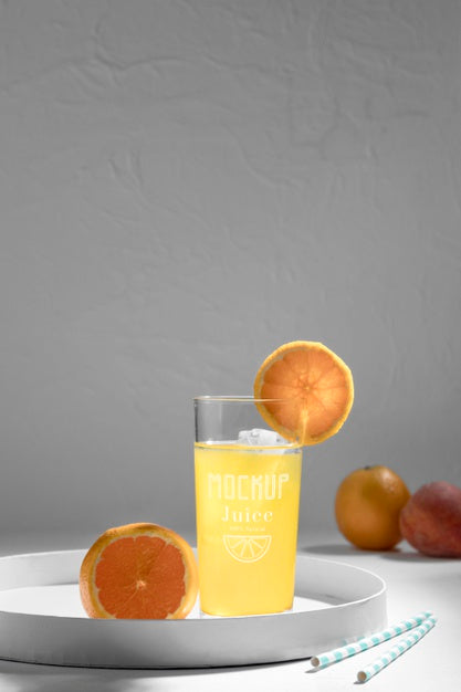 Free Delicious Detox Juice Concept Mock-Up Psd