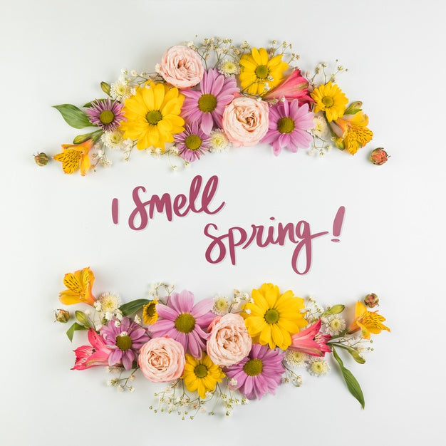 Free Flat Lay Spring Mockup With Copyspace And Frame Psd