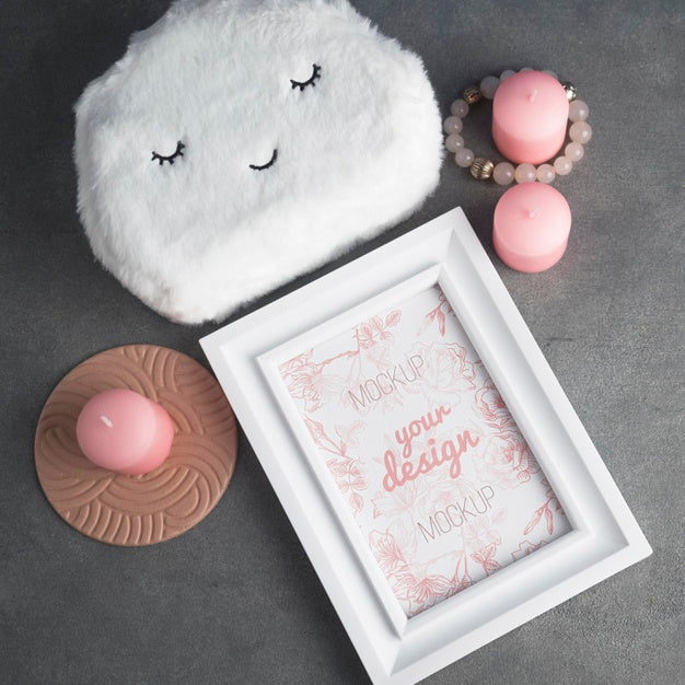 Free Flat Lay White Frame Mock-Up Psd