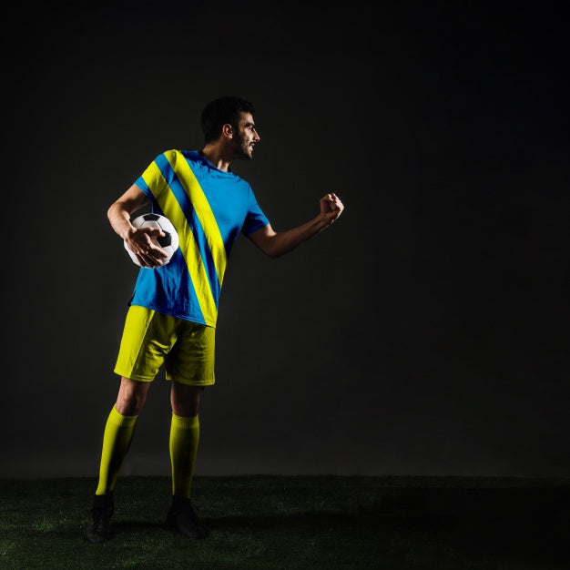 Free Football Player Celebrating Psd