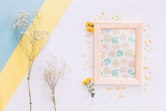 Free Frame Mockup With Floral Decoration Psd