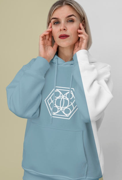 Free Front View Of Stylish Woman In Hoodie Psd