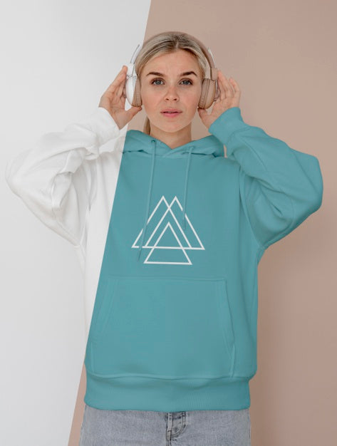 Free Front View Of Stylish Woman In Hoodie With Headphones Psd