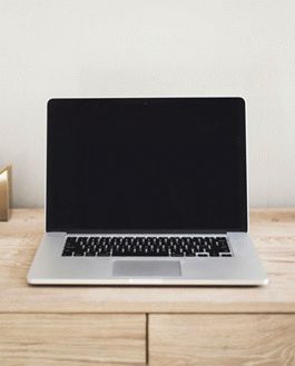 Free Macbook Pro Mockup