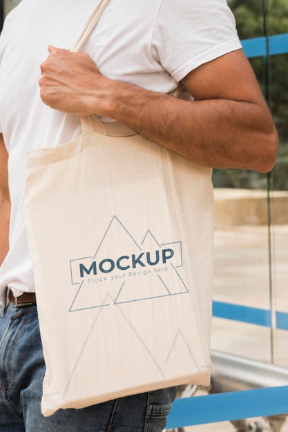Free Man With Bag Mock-Up Concept Psd