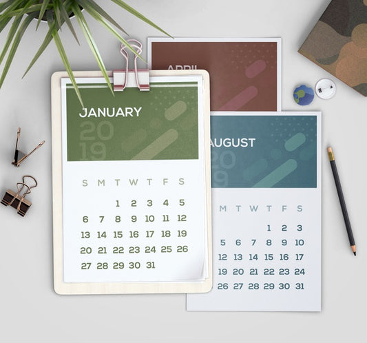 Free Mock Up Of Hand Drawn Calendar Psd