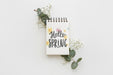 Free Notepad Mockup With Spring Flowers Psd