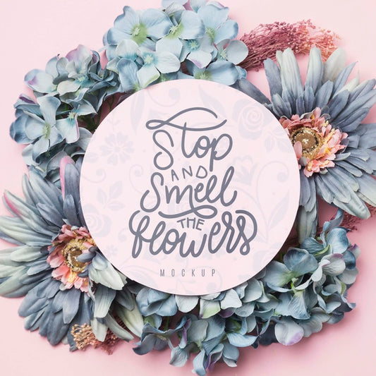 Free Retro Floral Frame With Message In Circle Mockup Psd