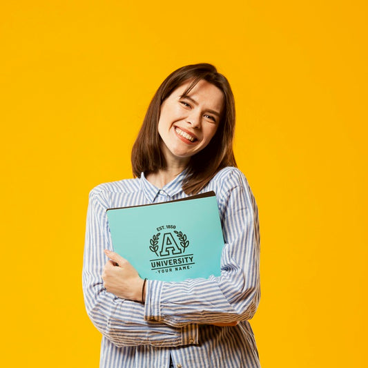 Free Smiley Woman With Books Psd