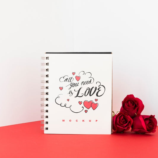 Free Spiral Notebook Mockup With Valentine Concept Psd