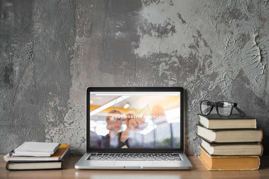 Free Still Life With Laptop Mockup Psd