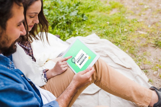 Free Summer Camp Mockup With Couple Using Tablet Psd