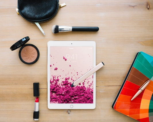 Free Tablet Mockup With Cosmetic Concept Psd