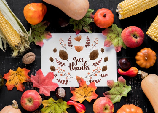 Free Thanksgiving Mockup With Cover Or Paper Psd