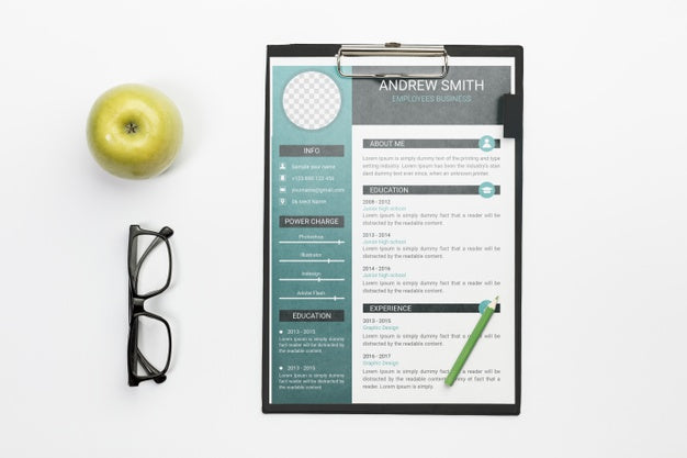 Free Top View Clipboard With Curriculum Vitae Psd