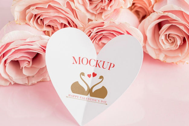 Free Valentine'S Day Concept Mock-Up Psd