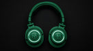 Free Wireless Headphone Logo Mockup Psd