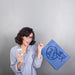 Free Woman Holding Shopping Bag Mockup With Black Friday Concept Psd
