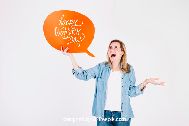 Free Woman Holding Speech Bubble Mockup Psd