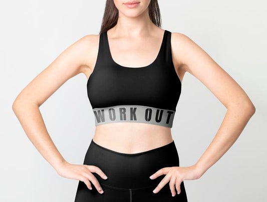 Free Woman In Sportswear Mockup Psd