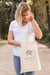 Free Woman With Bag Mock-Up Concept Psd