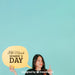 Free Woman With Speech Bubble Mockup Psd