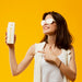 Free Woman With Sunglasses Pointing At Milk Psd